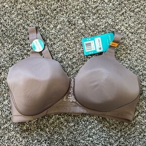 NWT Vanity Fair Bra 38DD